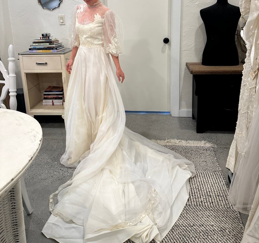 Women's Small Gown Cream Chiffon 1970s Edwardian 1900s A-Line Bridal Gown